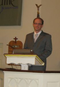 Steve McFarland speaking at St Louis church